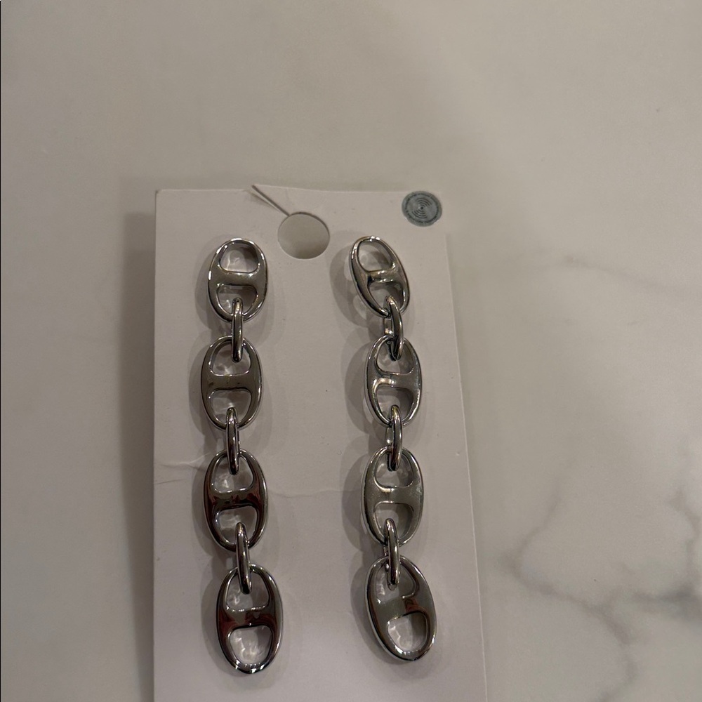 Shiny Silver Linked Dangle Earrings